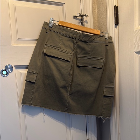 Army Green Cargo Skirt - Picture 2 of 4